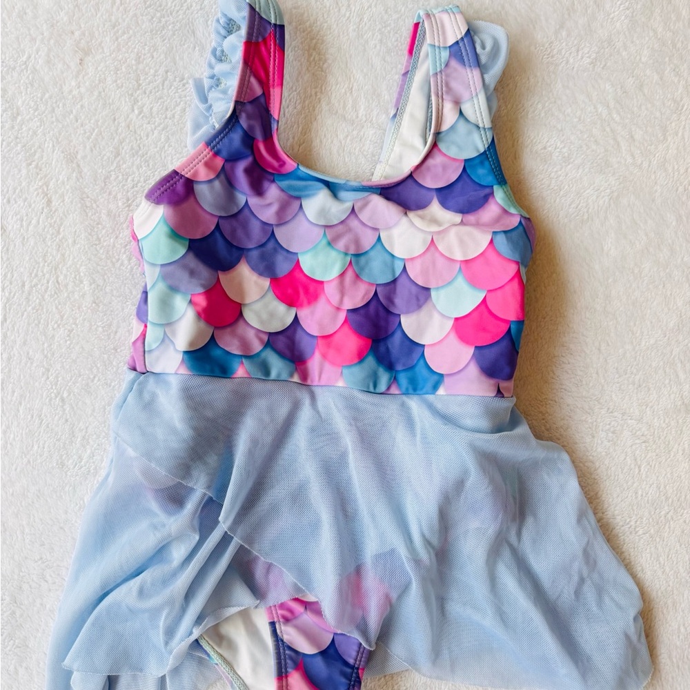 Girls 5T one piece Colorful Mermaid Scale Kids Swimsuit